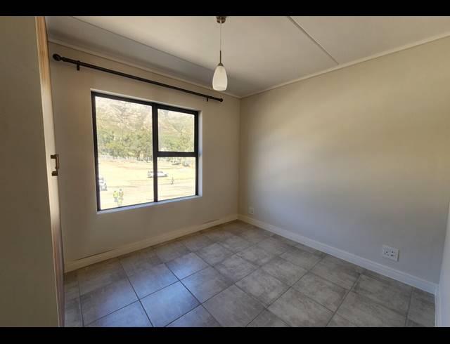 3 BEDROOM APARTMENT TO LET IN FIRLANDS